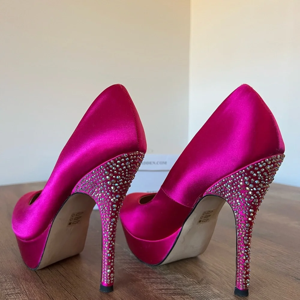 Steve Madden Fuschia Rhinestone Heeled Platform Pumps - Picture 12 of 14